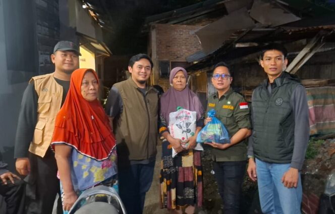 
					Raden Muhammad Khalid Prabowo, S.Sos, Sekretaris Dewan Cabang Syarikat Islam Berikan Bantuan Sosial untuk Korban Banjir Kota Medan