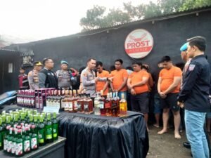 Polrestabes Medan Ungkap Jaringan Narkotika di Cafe Terbul Pancur Batu, 5 Karyawan Ditetapkan Tersangka Polrestabes Medan Ungkap Jaringan Narkotika di Cafe Terbul Pancur Batu, 5 Karyawan Ditetapkan Tersangka