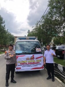 Polda Sumut Salurkan Bantuan Sembako dan Air Bersih dari Alumni Akpol 2003 untuk Warga Terdampak di Langkat Polda Sumut Salurkan Bantuan Sembako dan Air Bersih dari Alumni Akpol 2003 untuk Warga Terdampak di Langkat