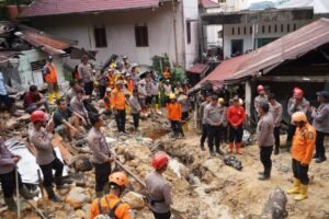 Polri Perpanjang Operasi Aman Nusa II, Ribuan Personel Tetap Siaga Tangani Dampak Bencana di Sumut Polri Perpanjang Operasi Aman Nusa II, Ribuan Personel Tetap Siaga Tangani Dampak Bencana di Sumut