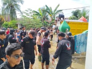 DPP 234 SC berkolaborasi dengan DPW Sumut bersama JHL group menyalurkan 4000 paket sembako ke Langkat dan Aceh