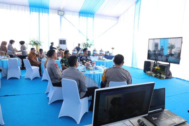 
					Polda Sumut Ikuti Groundbreaking 436 SPPG Polri Secara Zoom, Dukung Program Makan Bergizi Gratis