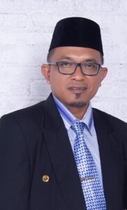 PARADOX SARJANA DI NEGERI KAYA