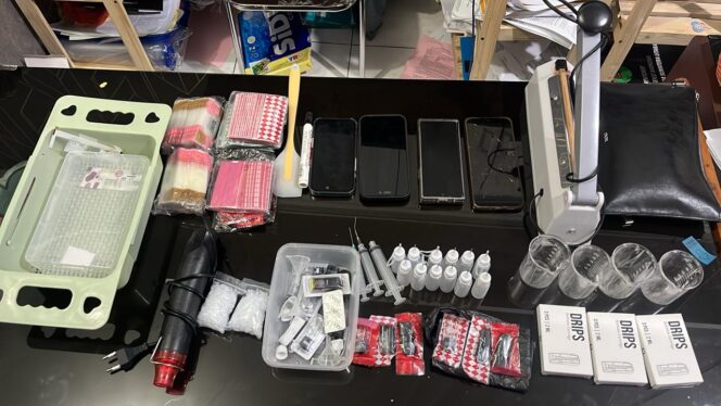 
					Polda Sumut Ungkap Peredaran Liquid Vape Diduga Mengandung Narkotika, Empat Orang Diamankan