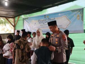 Peringati Isra Mi’raj, Polres Pakpak Bharat Syukuran Bersama Anak Yatim Piatu