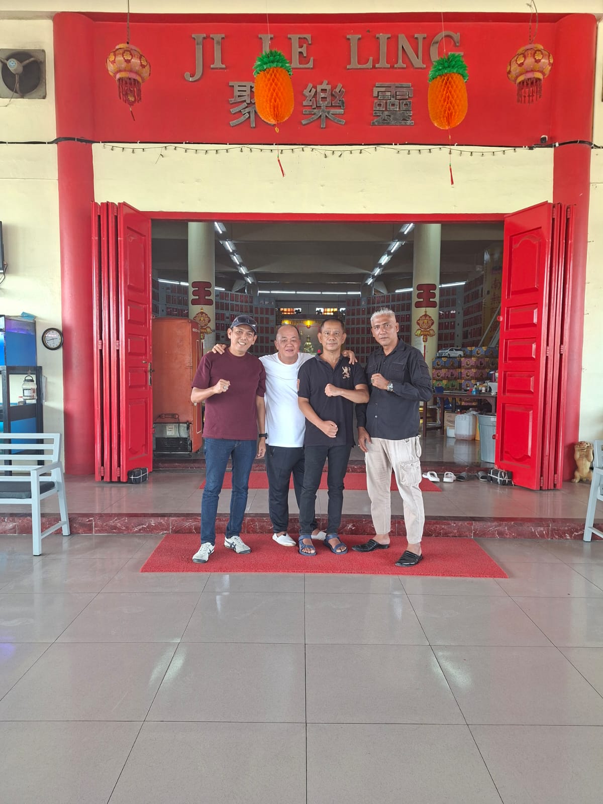 Memperkuat Jembatan Kemanusiaan, Pewarta Polrestabes Medan Sambangi Yayasan Sosial Marga Ong