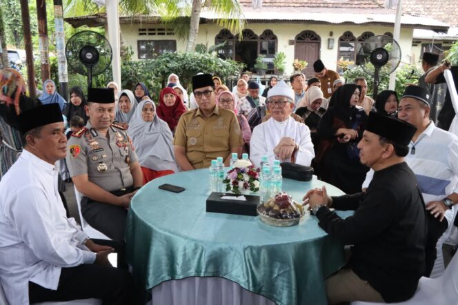 
					Safari Ramadhan, Rico Waas Apresiasi Kapolrestabes atas Perang Melawan Narkoba*