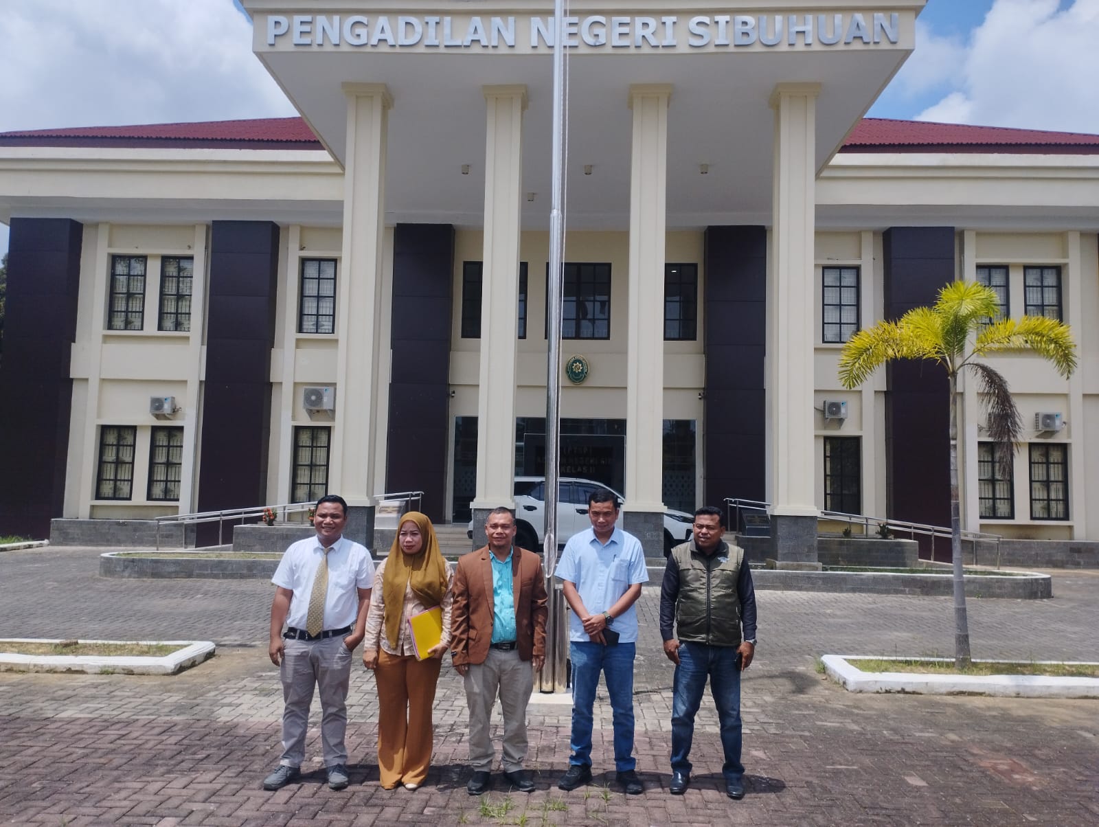 Ambil Sawit Di Lahan Tak Bertuan, Kantor Hukum Bintang Keadilan Prapidkam Polres Padanglawas