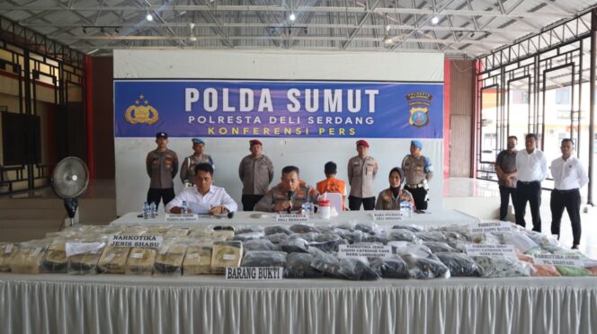 
					Kurir 53 Kg Sabu Dibekuk Satres Narkoba Deliserdang Di Tol Lubuk Pakam
