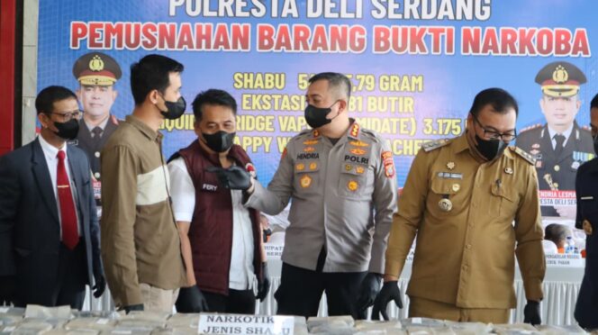 
					Empat Bulan, Polresta Deliserdang Musnahkan 89 Kg Sabu