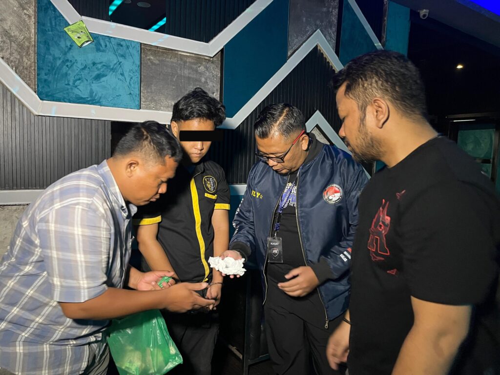 Operasi Senyap Narkoba Berkedok THM, Disikat Satres Narkoba Polrestabes Medan, Seorang Manajemen Diamankan