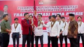 Prosesi pelantikan pengurus periode baru ini digelar khidmat di Aula BBGTK Sumatera Utara, Sabtu (16/5/2026). Pelantikan tersebut dipimpin langsung oleh Ketua Umum PP HIMA PERSIS, Solahudin Hasan.