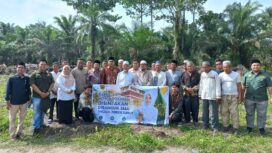 Anggota DPD RI, KH Muhammad Nuh saat melakukan kunjungan kerja sekaligus bersilaturahim dengan masyarakat di Desa Durian, Kecamatan Pantai Labu, Kabupaten Deliserdang yang berlangsung di Masjid Jamik Desa Durian, Rabu (20/5/2026) kemarin.