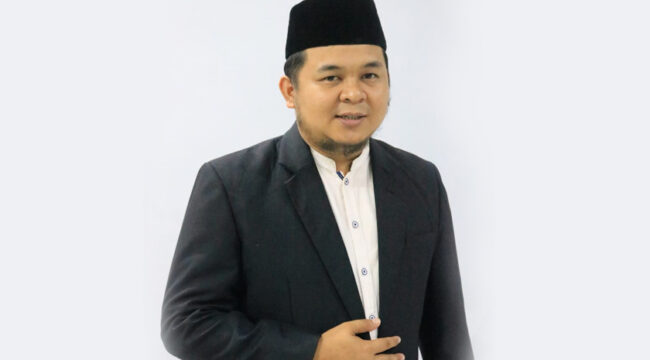 Dr. Iwan Nasution, M.HI
(Dosen Fak. Syariah dan Hukum dan Pasca Sarjana UIN Sumatera Utara Medan - Akademisi Persatuan Islam (PERSIS) Sumut)