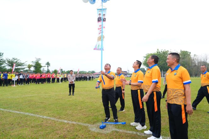 
					Kapolda Sumut Buka Pekan Olahraga dan Rohani Sambut Hari Bhayangkara ke-80