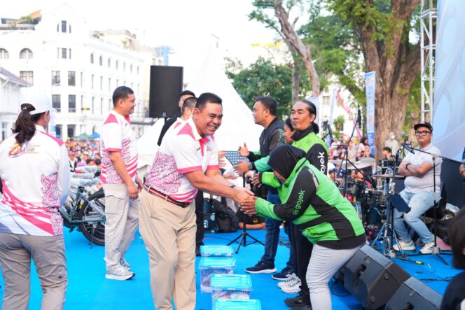 
					Semarak Bhayangkara ke-80, Polda Sumut Hadirkan Layanan Sosial dan Kepedulian Nyata untuk Masyarakat di CFD Medan