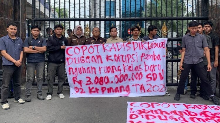Anggaran ‘Bintang Lima’ Fisik ‘Kaki Lima’, PERMA Labusel Desak Kejatisu Periksa Kadisdik Labusel
