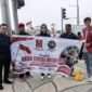 Bersama Babinsa,AJMI dan PW Pemuda Muslim Sumut Bagikan 1945 Bendera Merah Putih ,Gelorakan Semangat HUT ke-81 RI