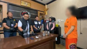 Di Balik Gemerlap Panggung, DJ Cantik Ternama Terseret Kasus Narkoba, Disergap Satuan Resnarkoba Polrestabes Medan Edarkan Pod Getar