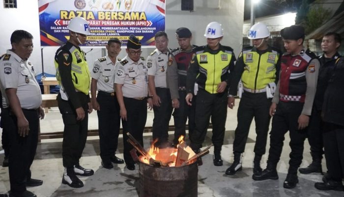 Perkuat Keamanan, Lapas Sibolga Gandeng APH Laksanakan Razia Gabungan Kamar Hunian