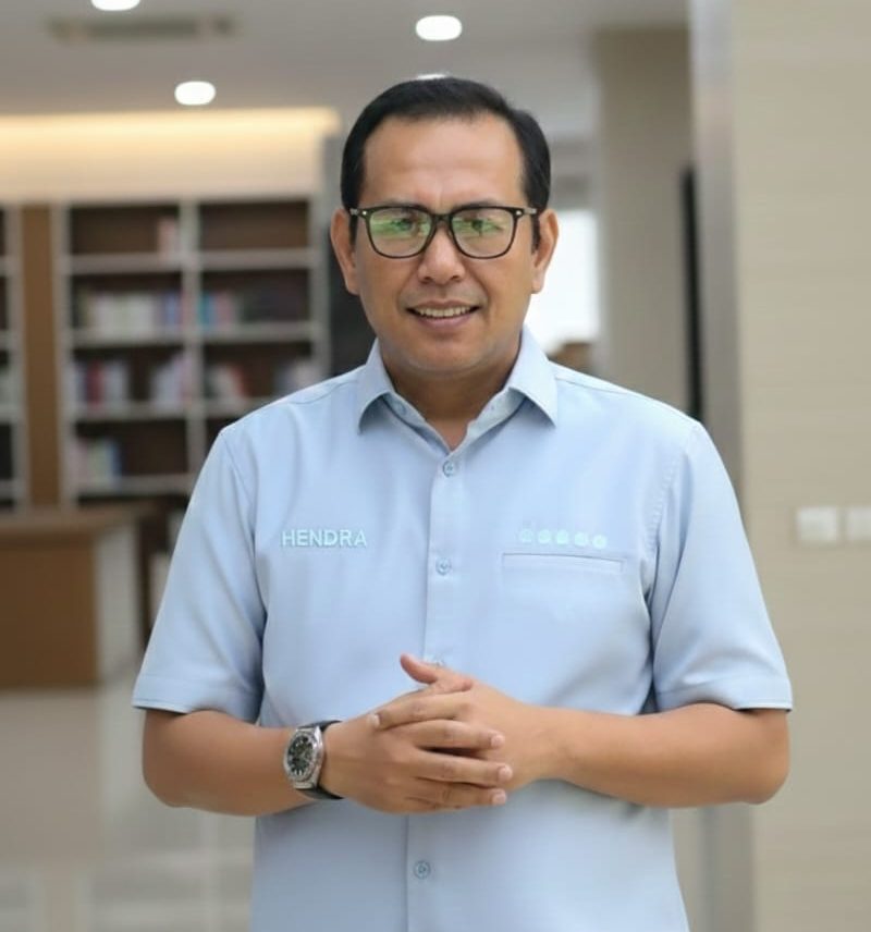 Hendra Cipta Bangga Lebah Begantong Kocok Perut Pejabat di HUT PAN Hingga Diajak Foto Prabowo