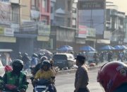 Senyum Pengendara dan Kelancaraan Aktivitas Warga, Kapolsek Sunggal Turun Langsung Ke Jalan
