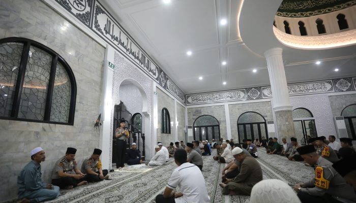 Kapolda Sumut Ajak Jamaah Masjid Muslimin Teladan Bersama Tolak Narkoba dan Jaga Kamtibmas